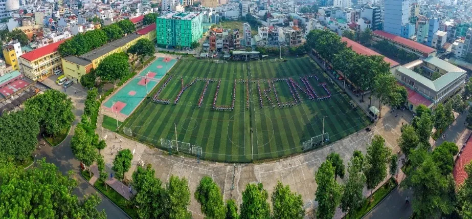 Khuôn viên xanh mát của Trường Cao đẳng Lý Tự Trọng