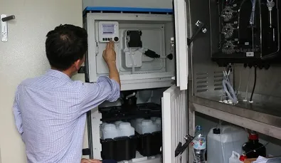 Hệ thống máy tính công nghiệp tại trạm quan trắc không khí