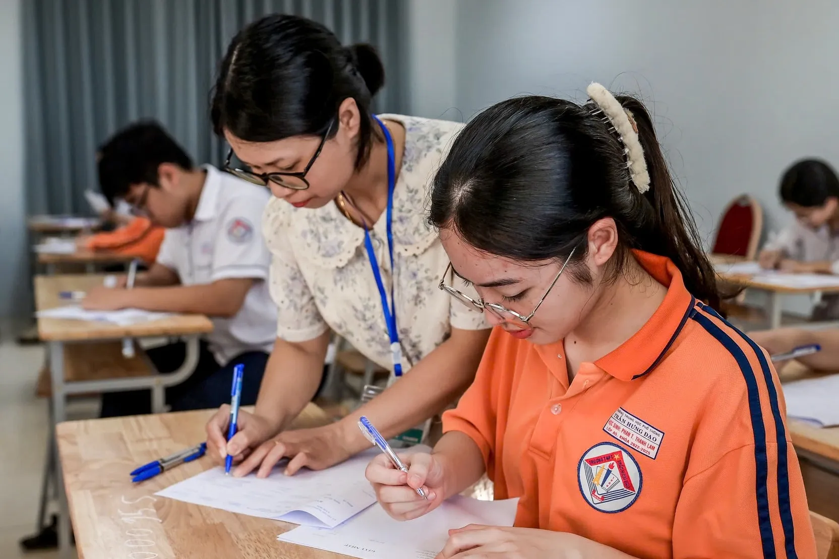 Thí sinh tham gia kỳ thi tốt nghiệp THPT tại điểm thi