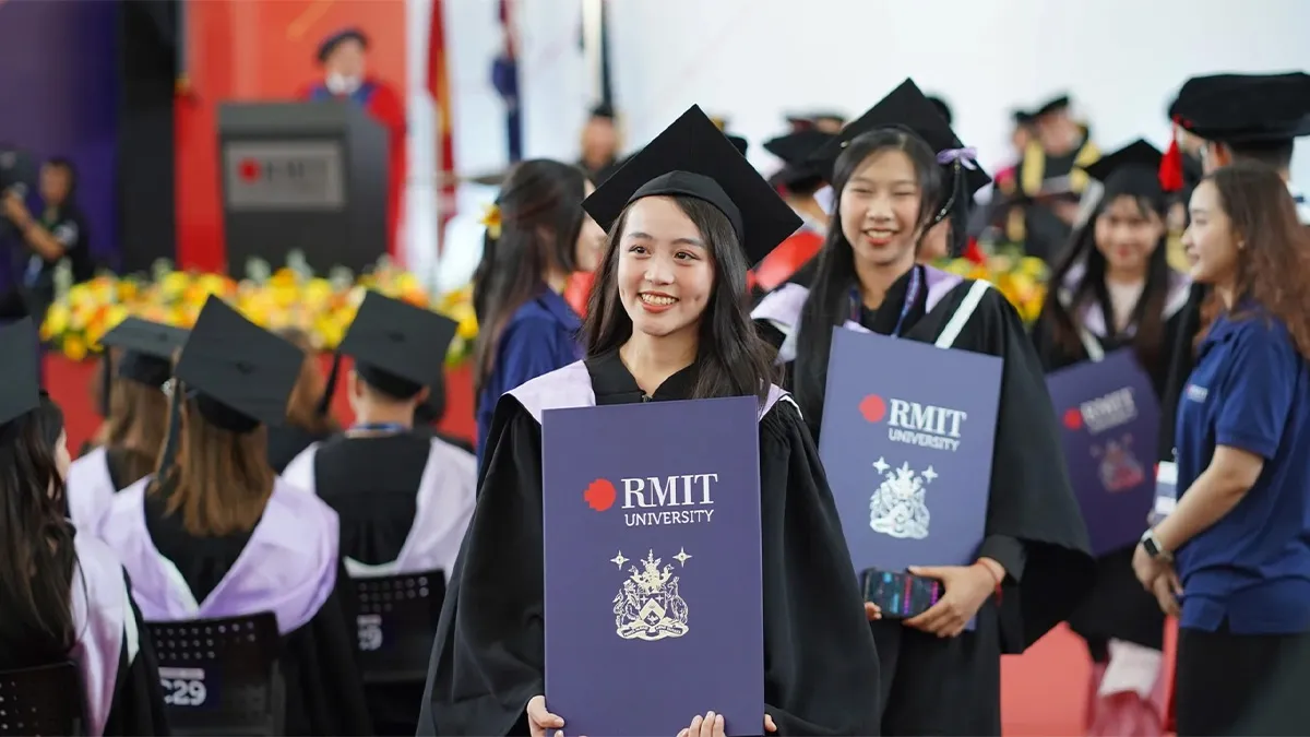 Hình ảnh minh họa các khoản phí phụ thu bắt buộc mà sinh viên cần đóng tại RMIT ngoài học phí chính