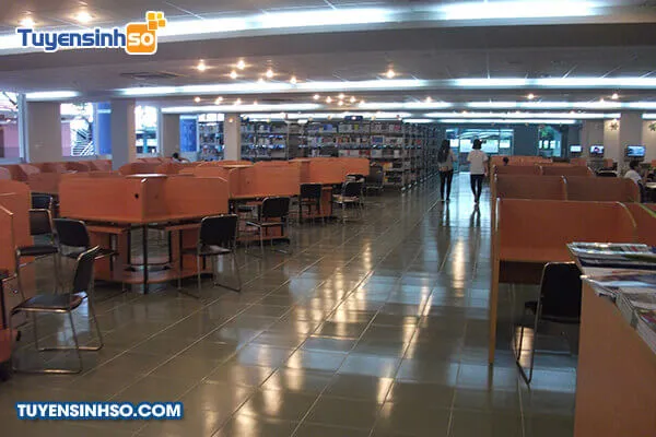 Thư viện hiện đại của Đại học Công nghệ Đồng Nai, phục vụ nghiên cứu học tập