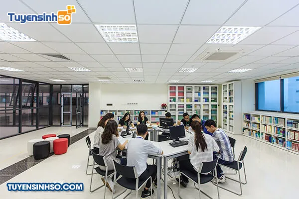 Thư viện hiện đại của Trường Đại học Y tế Công cộng